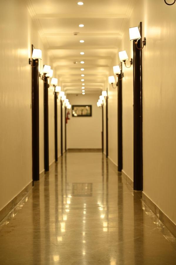 Hotel Js Souvenir デヘラードゥーン エクステリア 写真